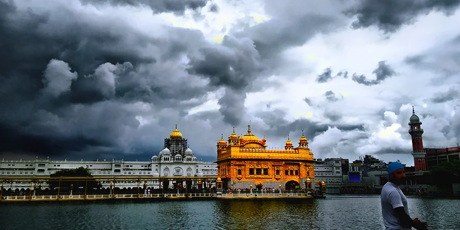 Grand Himachal With Golden Temple BY CAB